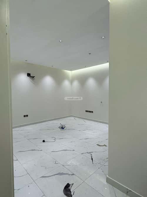 Villa 500 SQM Facing West on 15m Width Street Al-Qurayyat, Alttayif