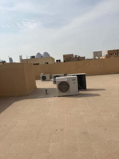 فيلا 462 متر مربع جنوبية على شارع 14م الصحافة، شمال الرياض، الرياض