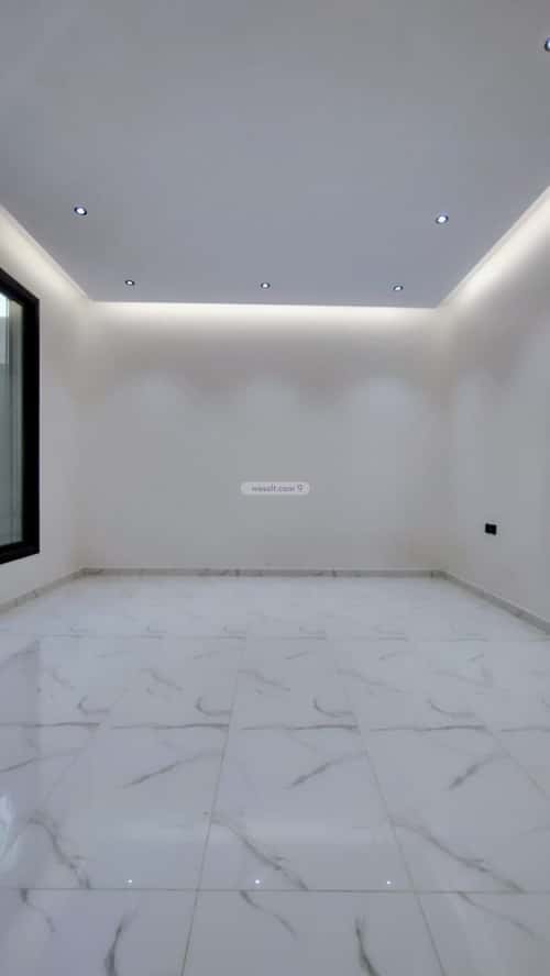 Floor 168 SQM with 5 Bedrooms Al- Nadwah, East Riyadh, Riyadh