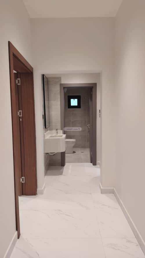 Building with 4 Floors Al Jalawyah, Aldammam
