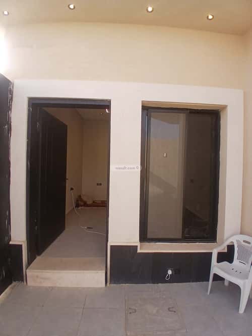 Floor 171 SQM with 5 Bedrooms Al Nakhbah, East Riyadh, Riyadh