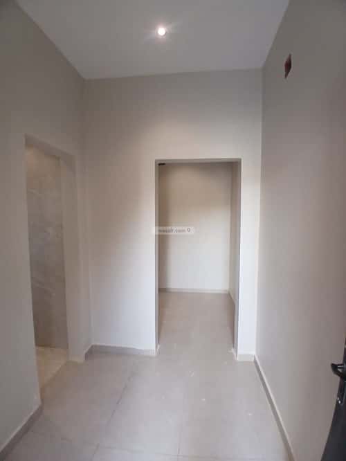 Floor 171 SQM with 5 Bedrooms Al Nakhbah, East Riyadh, Riyadh