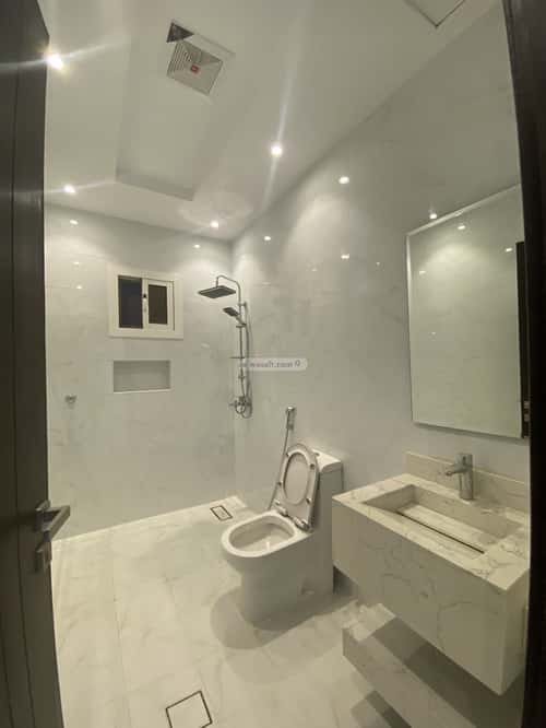 Villa 575 SQM Facing East with 5 Bedrooms Al-Manarat, North Jeddah, Jeddah