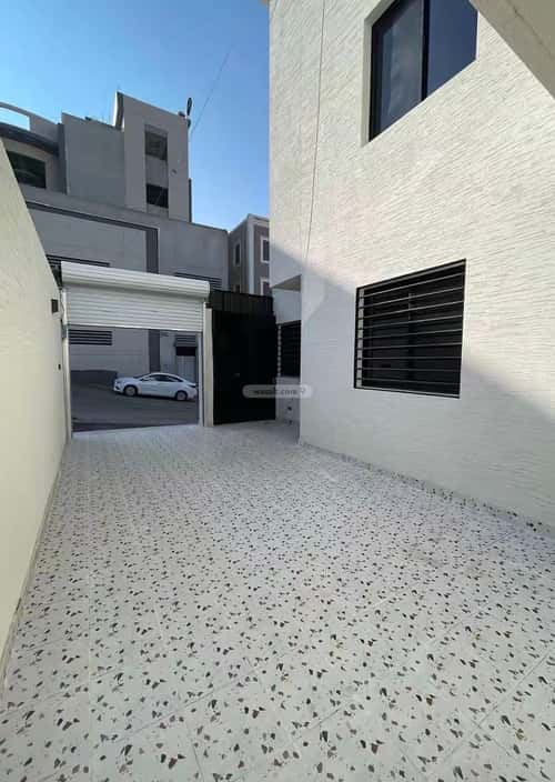 Villa 531 SQM Facing West on 15m Width Street Al-Sharafiya, Abha