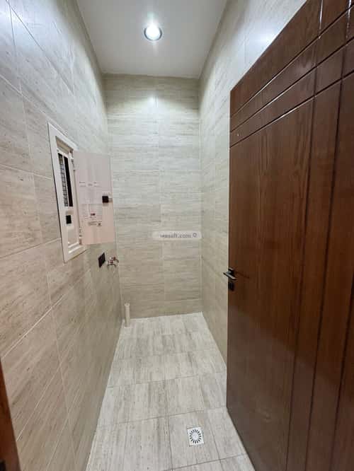 Apartment with 6 Bedrooms Al-Sharafiya, Abha