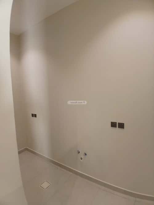 Floor with 5 Bedrooms Al Nakhbah, East Riyadh, Riyadh