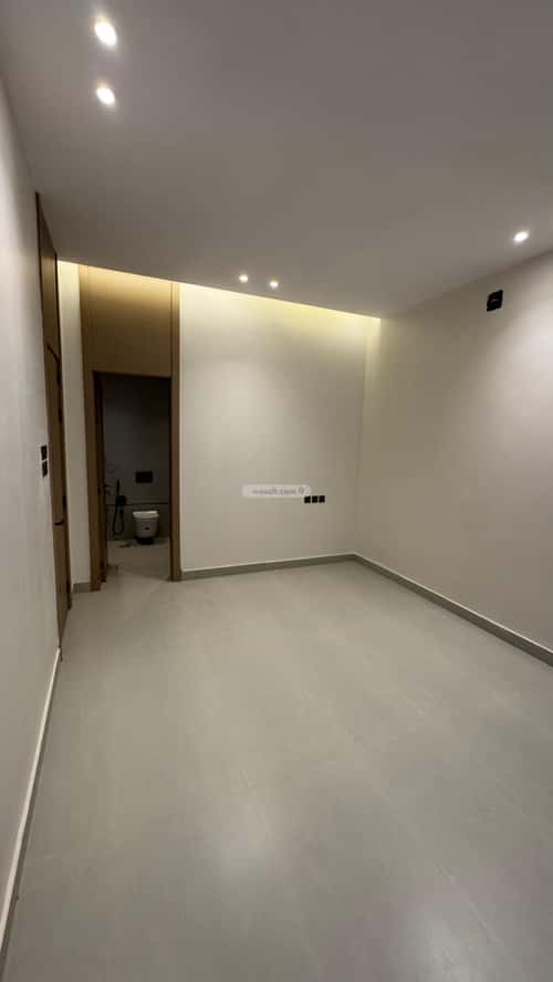 Floor 169 SQM with 3 Bedrooms Al-Muanisiyah, East Riyadh, Riyadh