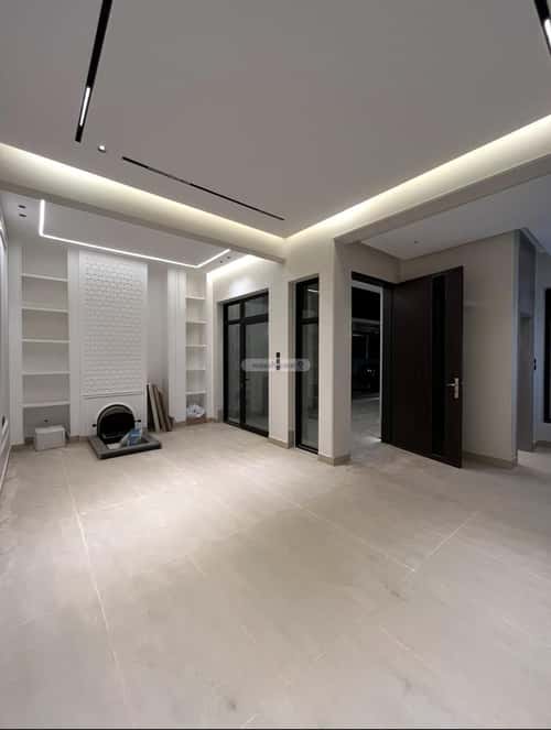Villa 250 SQM Facing South on 20m Width Street The Palms, Bariduh