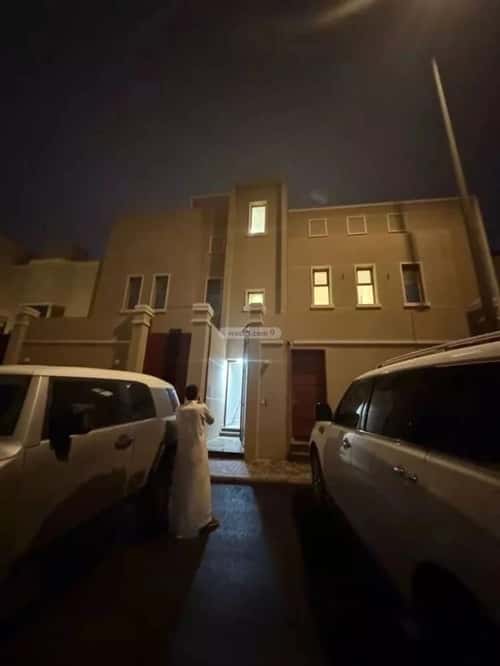 دور 295 متر مربع ب 4 غرف العارض، شمال الرياض، الرياض
