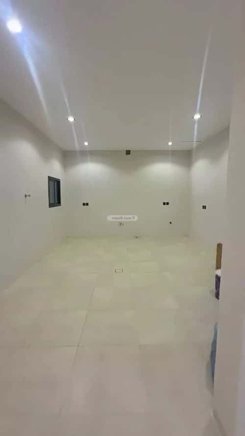 Floor 360 SQM with 3 Bedrooms Al-Janadriyah, East Riyadh, Riyadh