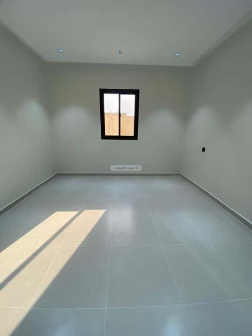 Villa 369 SQM Facing East on 15m Width Street Al-Sulaymaniyah, Alttayif