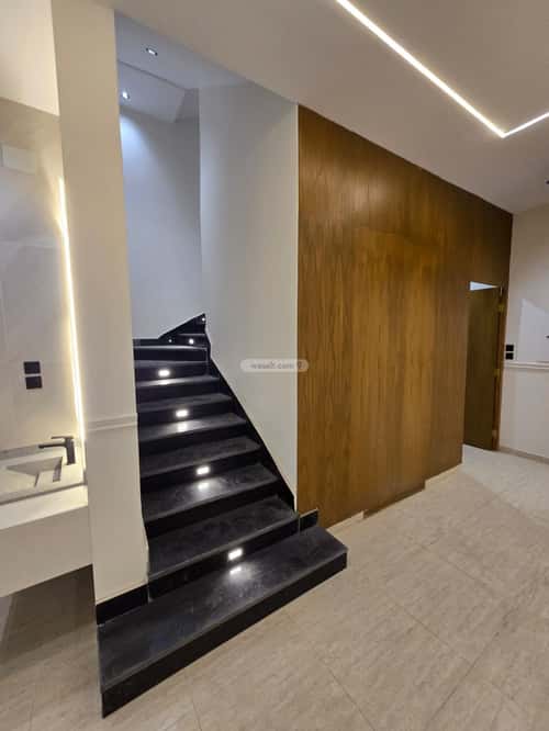 Villa 305 SQM Al Rahbah, Alttayif