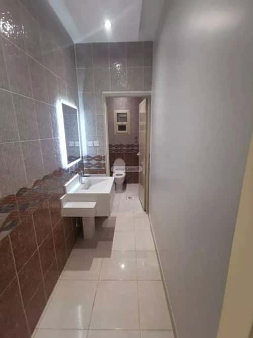 Floor 336 SQM with 6 Bedrooms Qurtubah, East Riyadh, Riyadh