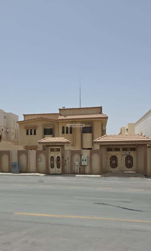 فيلا 700 متر مربع جنوبية على شارع 20م الشفاء، جنوب الرياض، الرياض