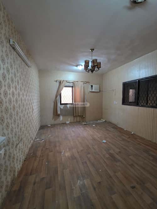 Villa 700 SQM Facing South on 20m Width Street Ash-Shifa, South Riyadh, Riyadh