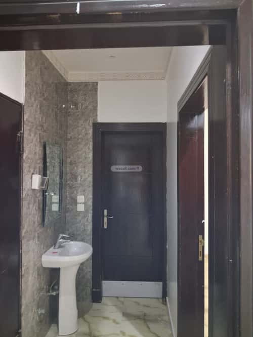 Apartment 600 SQM with 4 Bedrooms Dahrat Laban, West Riyadh, Riyadh