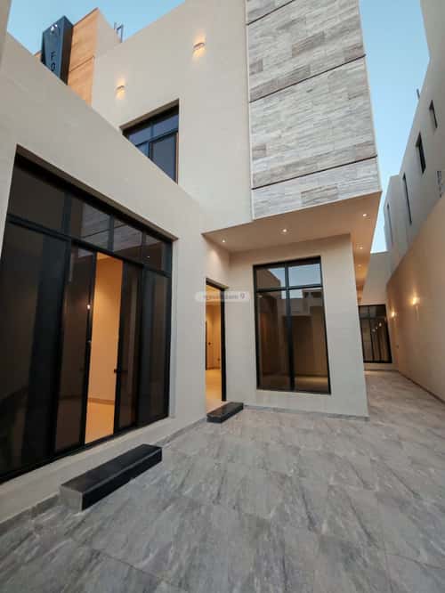 Floor 220 SQM with 3 Bedrooms Qurtubah, East Riyadh, Riyadh