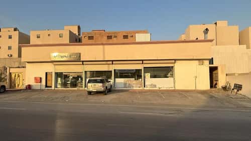 Building 900 SQM Facing South Dahrat Laban, West Riyadh, Riyadh