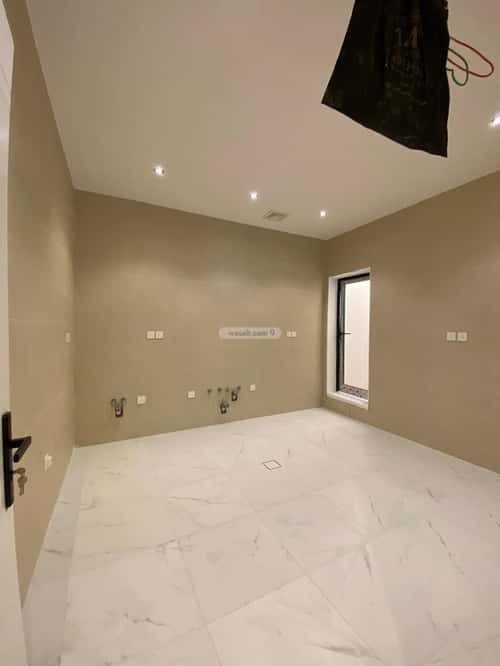 Villa 300 SQM Facing North on 16m Width Street Al Rahmanyah, East Jeddah, Jeddah
