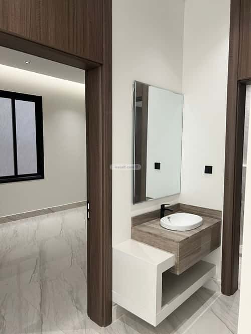 Floor 121 SQM with 3 Bedrooms Al-Maizaliyah, East Riyadh, Riyadh