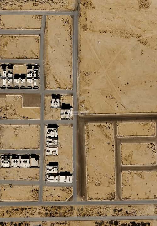 أرض 500 متر مربع شرقية على شارع 20م العرفاء الغربية، الطائف