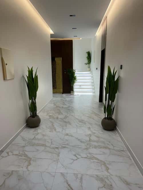 Building 497 SQM Facing East Ad-Dobbat, Central Riyadh, Riyadh