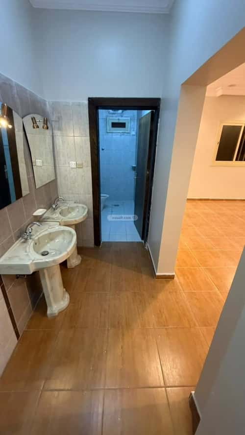 Building 517 SQM Facing West Al Sadd District, Alttayif
