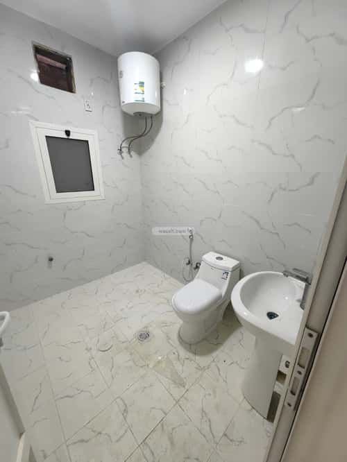 Apartment with 3 Bedrooms Al Badyah, Aldammam