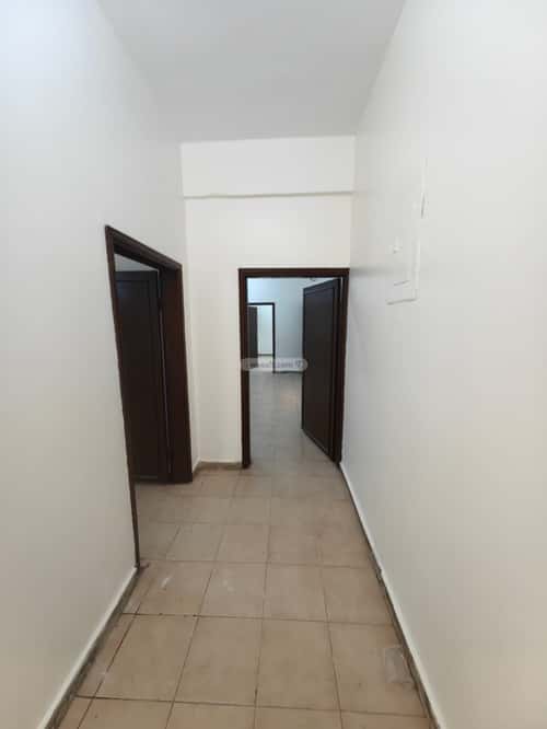 Apartment with 3 Bedrooms Al Badyah, Aldammam