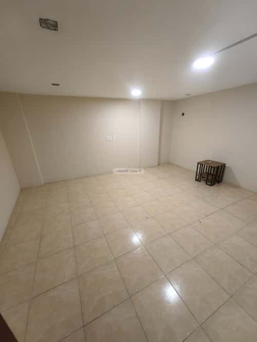 Apartment 200 SQM with 6 Bedrooms Al Dawaser, Aldammam