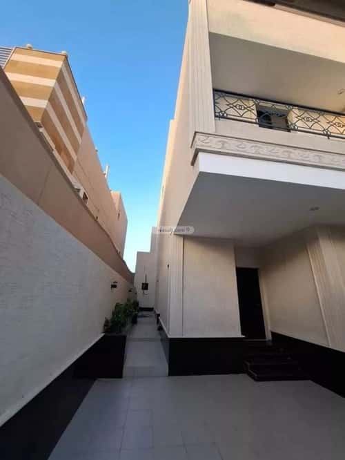 Villa 250 SQM Facing West on 15m Width Street Al Swaryee, North Jeddah, Jeddah