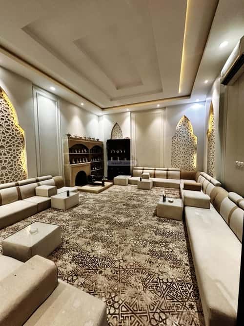 Villa 1025 SQM Facing South East on 20m Width Street Ar-Rimal, East Riyadh, Riyadh