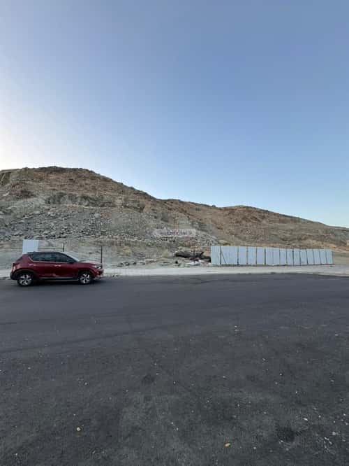 أرض 2170 متر مربع جنوبية على شارع 20م وادي جليل، مكة المكرمة