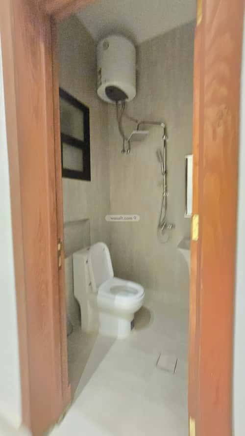 Floor 247.12 SQM with 7 Bedrooms Al-Janadriyah, East Riyadh, Riyadh