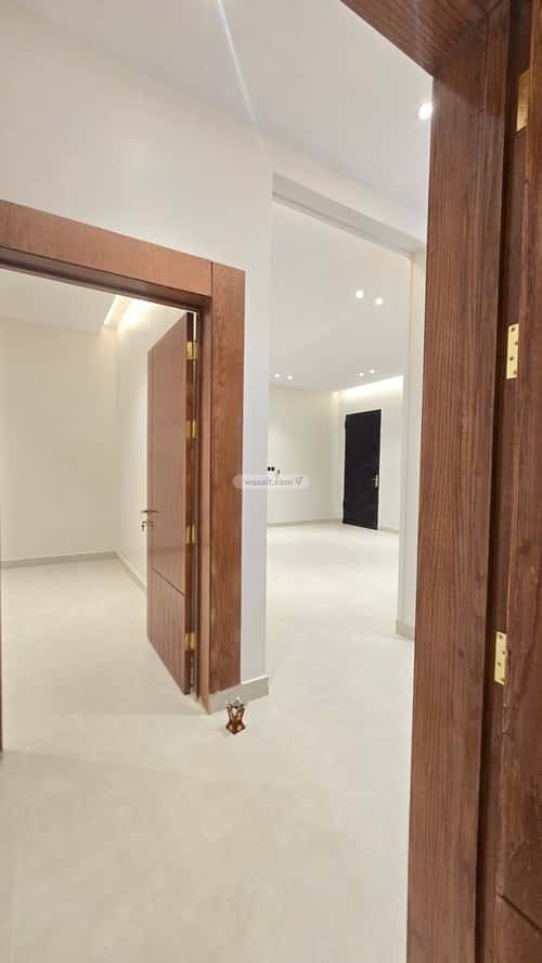 Floor 247.12 SQM with 7 Bedrooms Al-Janadriyah, East Riyadh, Riyadh