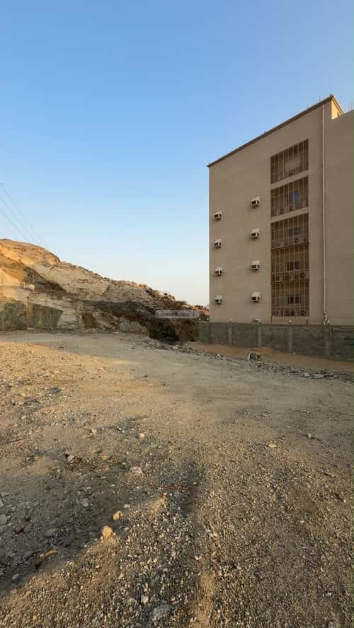 Land 516.07 SQM Facing North on 20.76m Width Street Alhegrah, Makkah Al Mukarramah