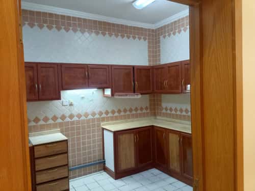 Building 2100 SQM Facing West Al-Ghadeer, North Riyadh, Riyadh