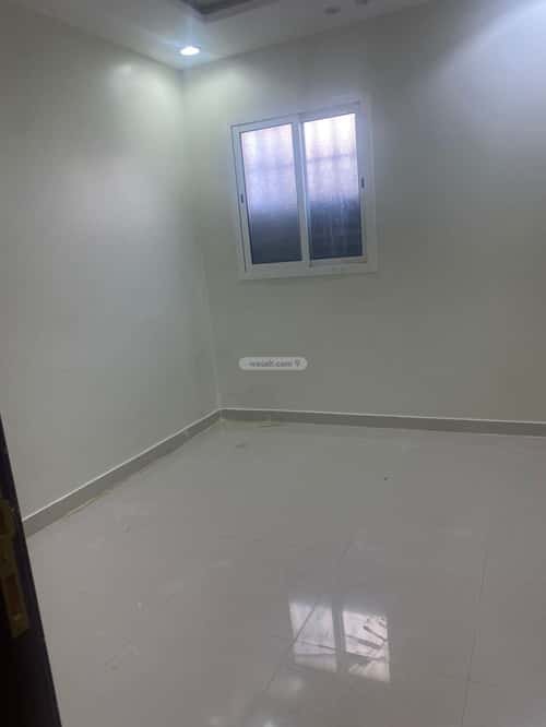 Apartment with 5 Bedrooms Okaz, South Riyadh, Riyadh