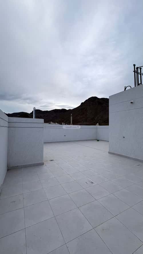 Apartment 222.99 SQM with 5 Bedrooms Ibn Taymiyyah, Madinah
