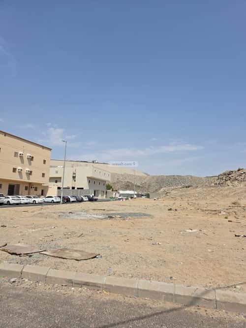 أرض 1041.88 متر مربع جنوبية على شارع 15م النقا الجديد، مكة المكرمة