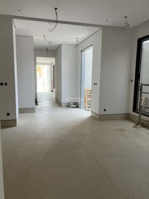 Villa 300 SQM Facing North on 15m Width Street As-Safa, Central Riyadh, Riyadh