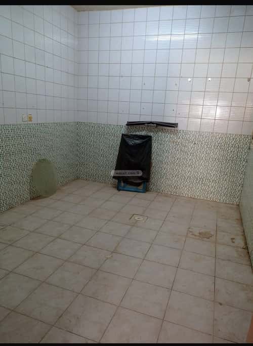 عمارة 750 متر مربع واجهة غربية المونسية، شرق الرياض، الرياض