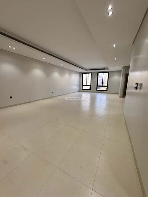 Floor with 5 Bedrooms Al-Yarmuk, East Riyadh, Riyadh