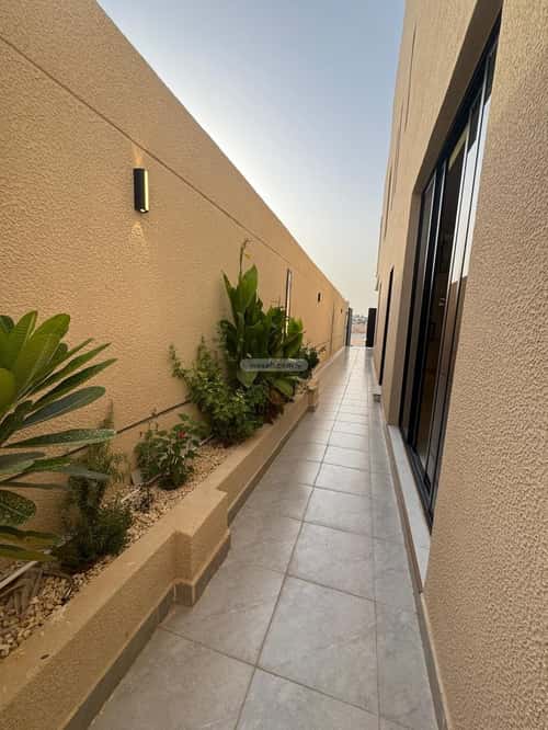 Villa 276 SQM with 1 Apartment Facing East Ar-Rimal, East Riyadh, Riyadh