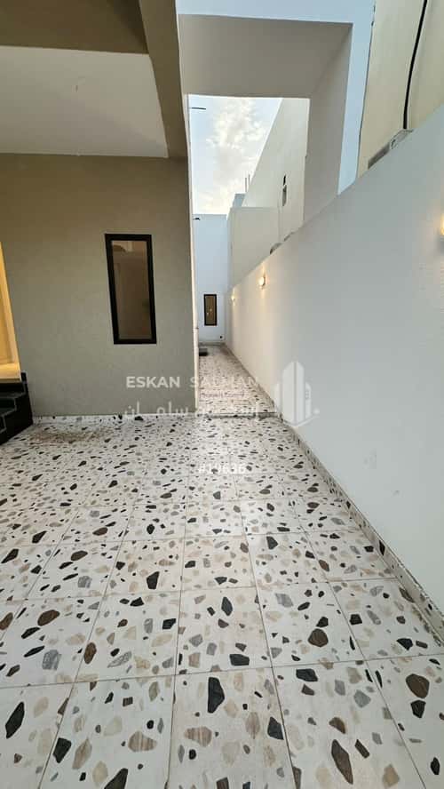 Villa 300 SQM Facing East on 20m Width Street Al Rahmanyah, East Jeddah, Jeddah