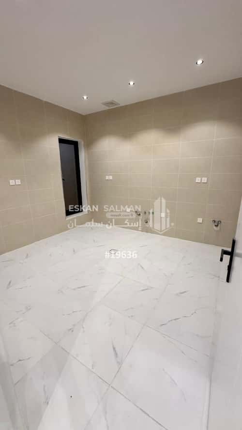 Villa 300 SQM Facing East on 20m Width Street Al Rahmanyah, East Jeddah, Jeddah