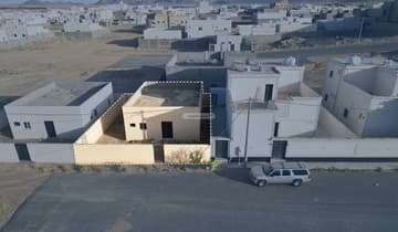 فيلا سكنية دور واحد 300م2 بحي الجدر الشرقي