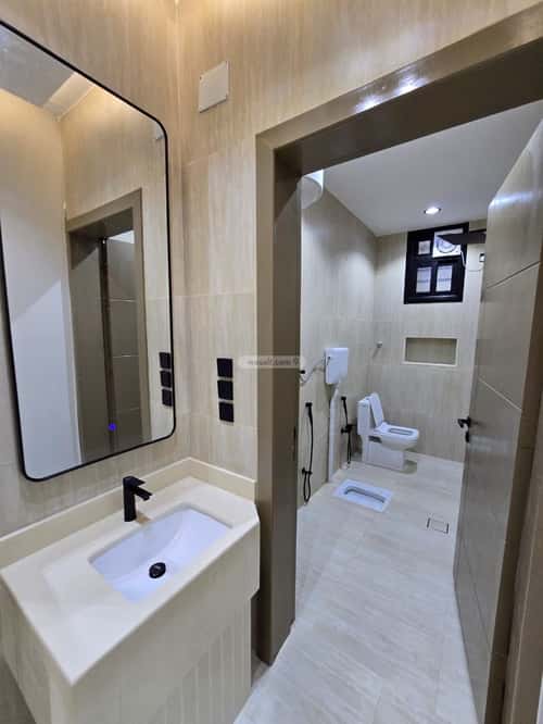 Apartment 201.98 SQM with 3 Bedrooms North Of Solidarity, Khamis Mushait