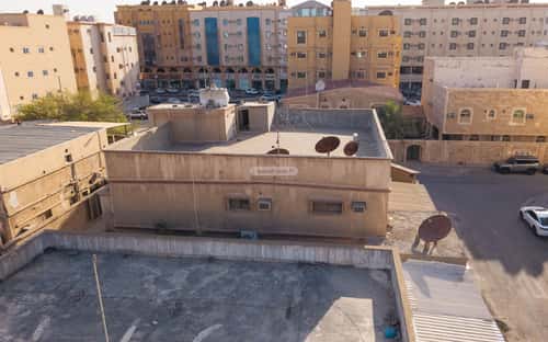 فيلا 427 متر مربع مع شقة واجهة شمالية المرقاب، الجبيل
