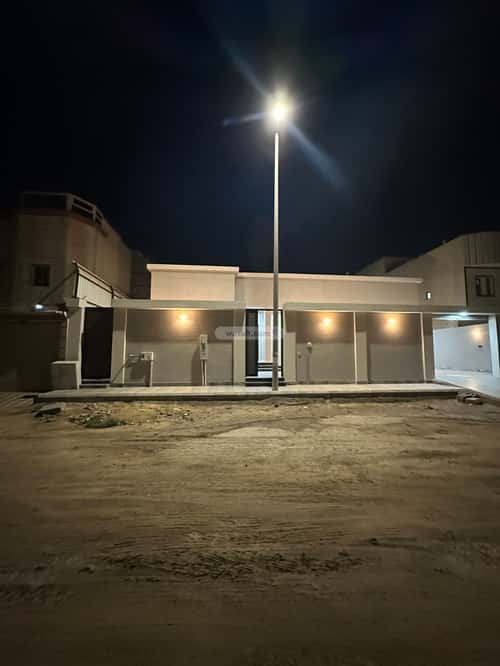 Floor 500 SQM with 6 Bedrooms King Fahad Dist, Aldammam